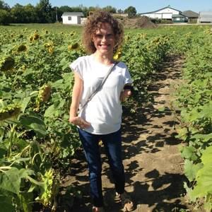 Meet your Posher, Stephanie